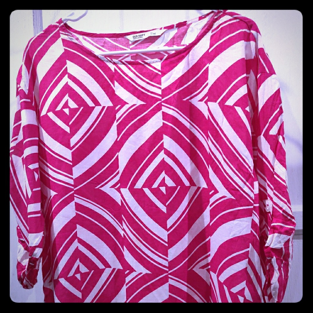 New- Fushia & White Geometric Blouse